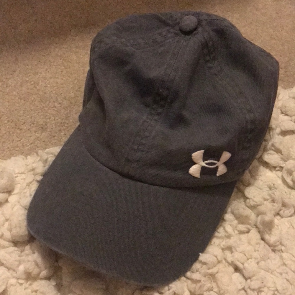 Grey under armour hat